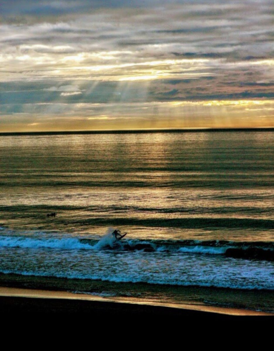 beachside_hb's tweet photo. We hope you are enjoying your weekend!! 🌊⛱️🌞

Beachside Auto in Hermosa Beach is here Monday through Friday to get your car safely back on the road! 

Call 📞 310-372-3992 
Or go online to schedule an appointment at @beachsideautorepair.com 
Or
Come on in! https://t.co/fVMzGTDzR0