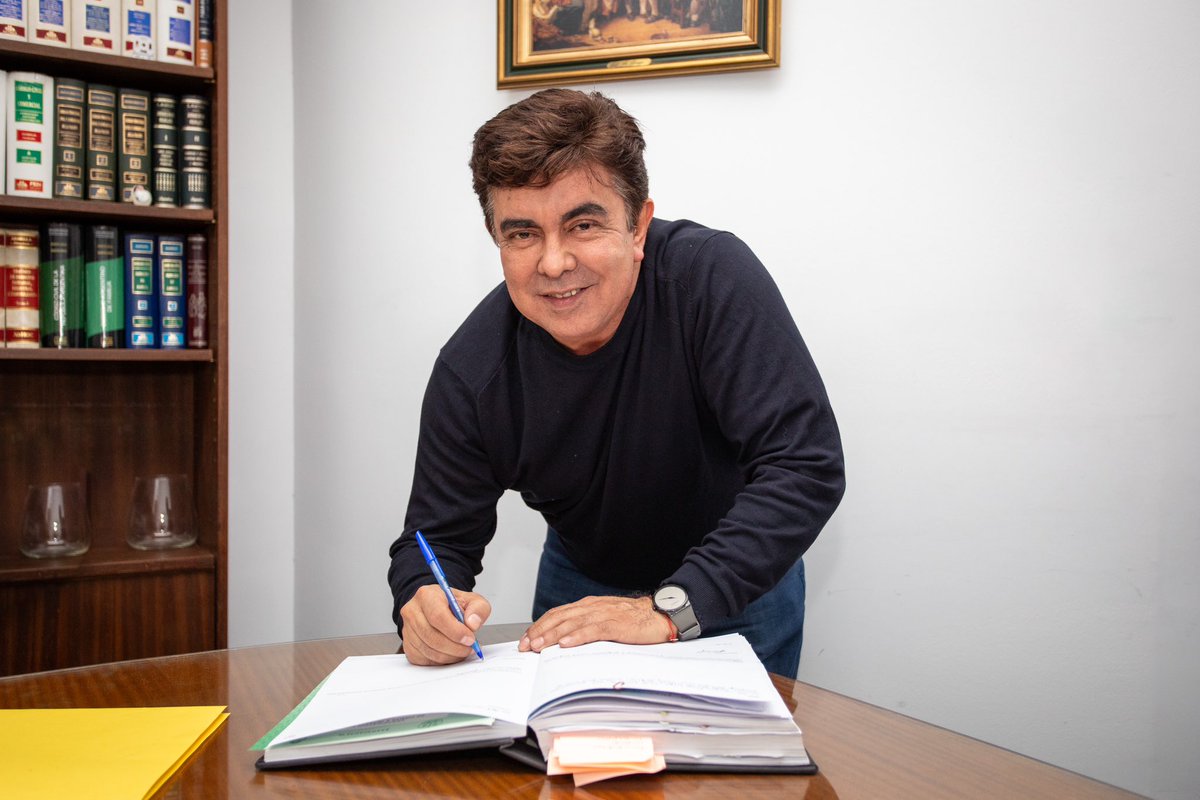FerEspinozaOK's tweet photo. Vuelvo a reafirmar mi compromiso con las/os matanceros para seguir creciendo hacia el futuro atendiendo el presente. Sabemos lo que falta hacer, pero nos impulsa todo lo que hicimos. 
Continuaremos trabajando unidos por el progreso de La Matanza, de la provincia y de la Patria. https://t.co/2tc4wV79ob