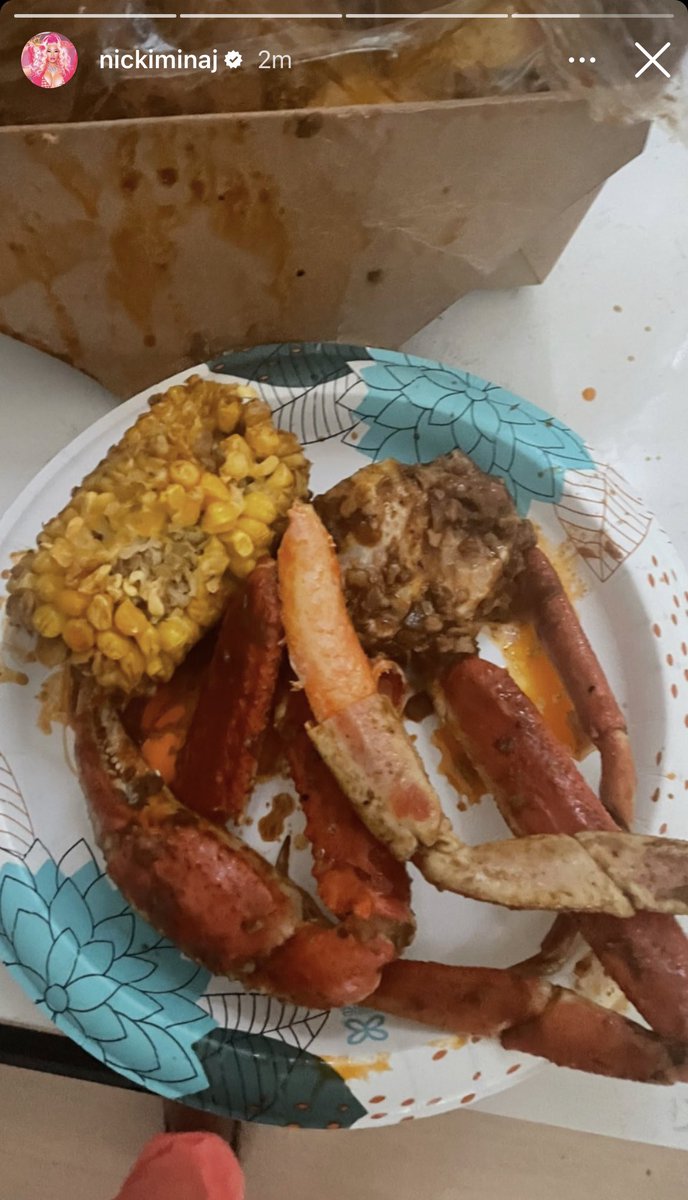 She’s Fishy on Twitter "Nicki Minaj eating crab legs via Instagram