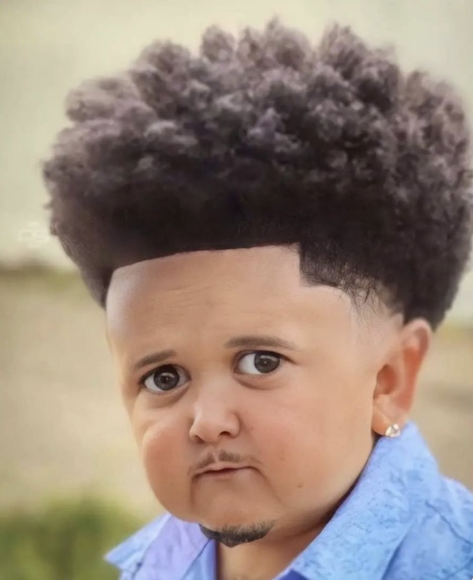 NBAMemes's tweet image. Name this NBA player