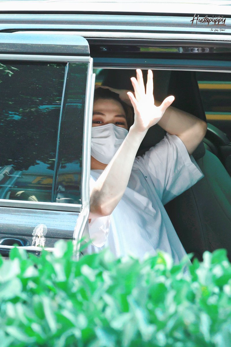 뿅 ◞ ̑̑🐶 tweet media