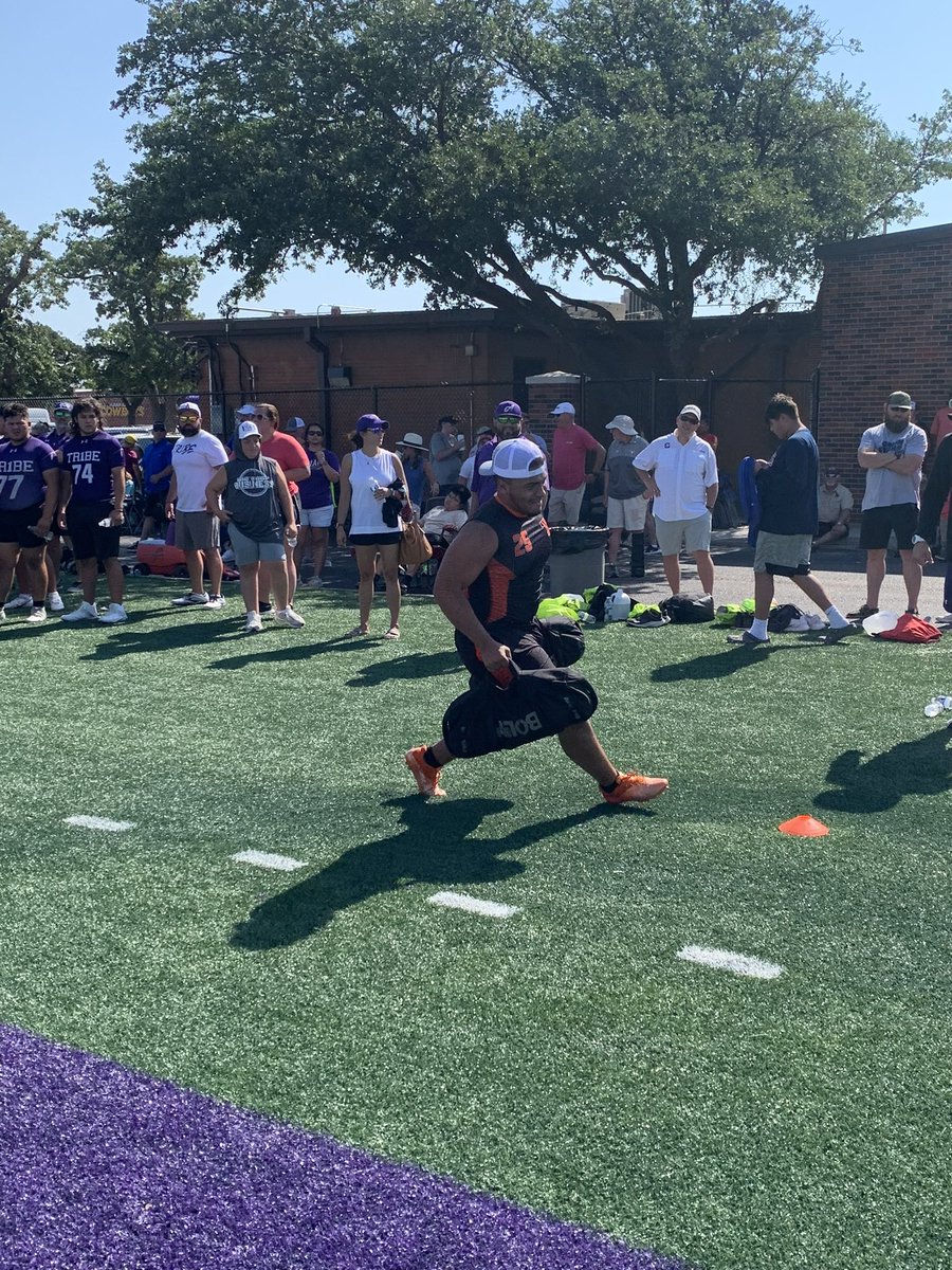 Had a great time today at Hardin-Simmons University. Honored to be a part of the Lineman challenge and to be representing Smithville High School at the State competition there. @BurlesonHSU @HSUTX @RecruitsCenTex @tgrcoach08 @hodge_2525 @CyrilAdkins23