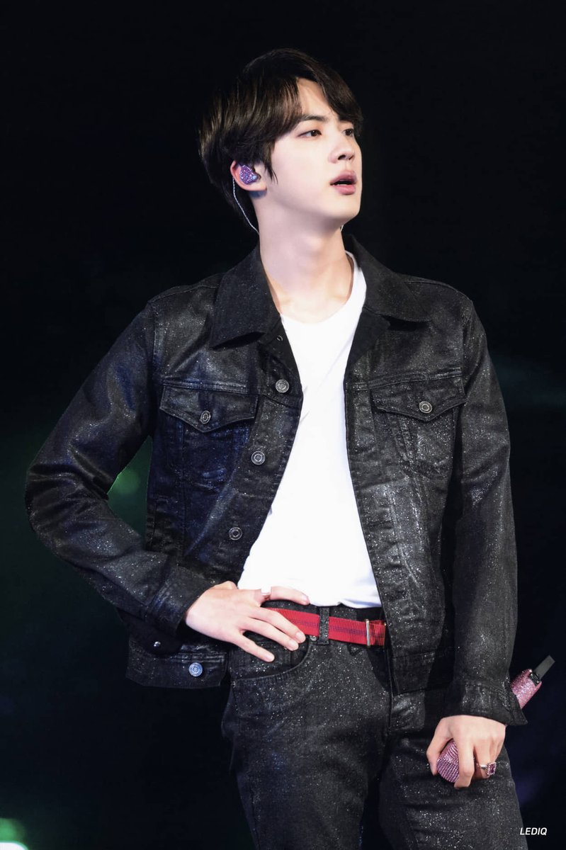 jinflatass's tweet photo. The Astronaut by Seokjin getting a 1-2-1 rank in three Mexican Radio Stations 🔥

Seokjin Latam King 🇲🇽

CONGRATULATIONS JIN
CONTEO MATCH KING JIN
JIN RADIO KING

#TheAstronaut by #BTSJIN #JIN #방탄소년단진 @BTS_twt https://t.co/tVKbnTecRw