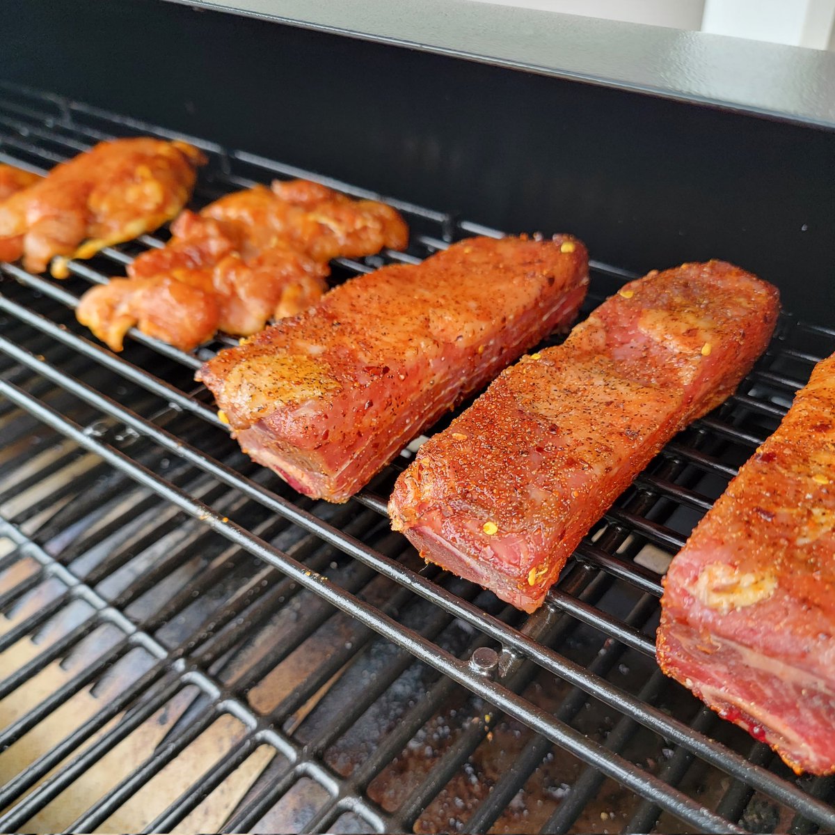 Smoking #bbq #shortribs and #chicken on the #pitboss