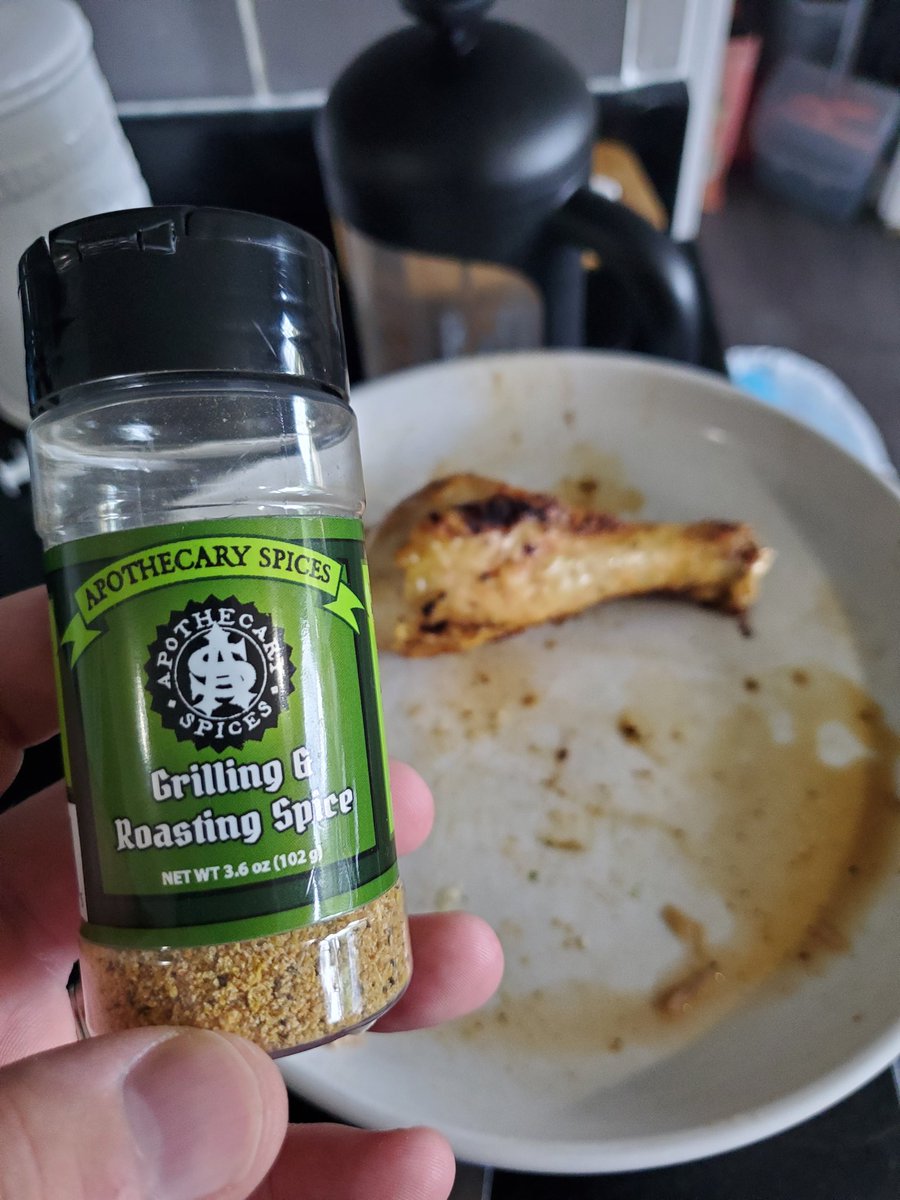 MikeOngstad's tweet photo. Shout out to @apothecaryspice. Just air fried some drumsticks with this rub and they were top notch. https://t.co/A8puV1nx36