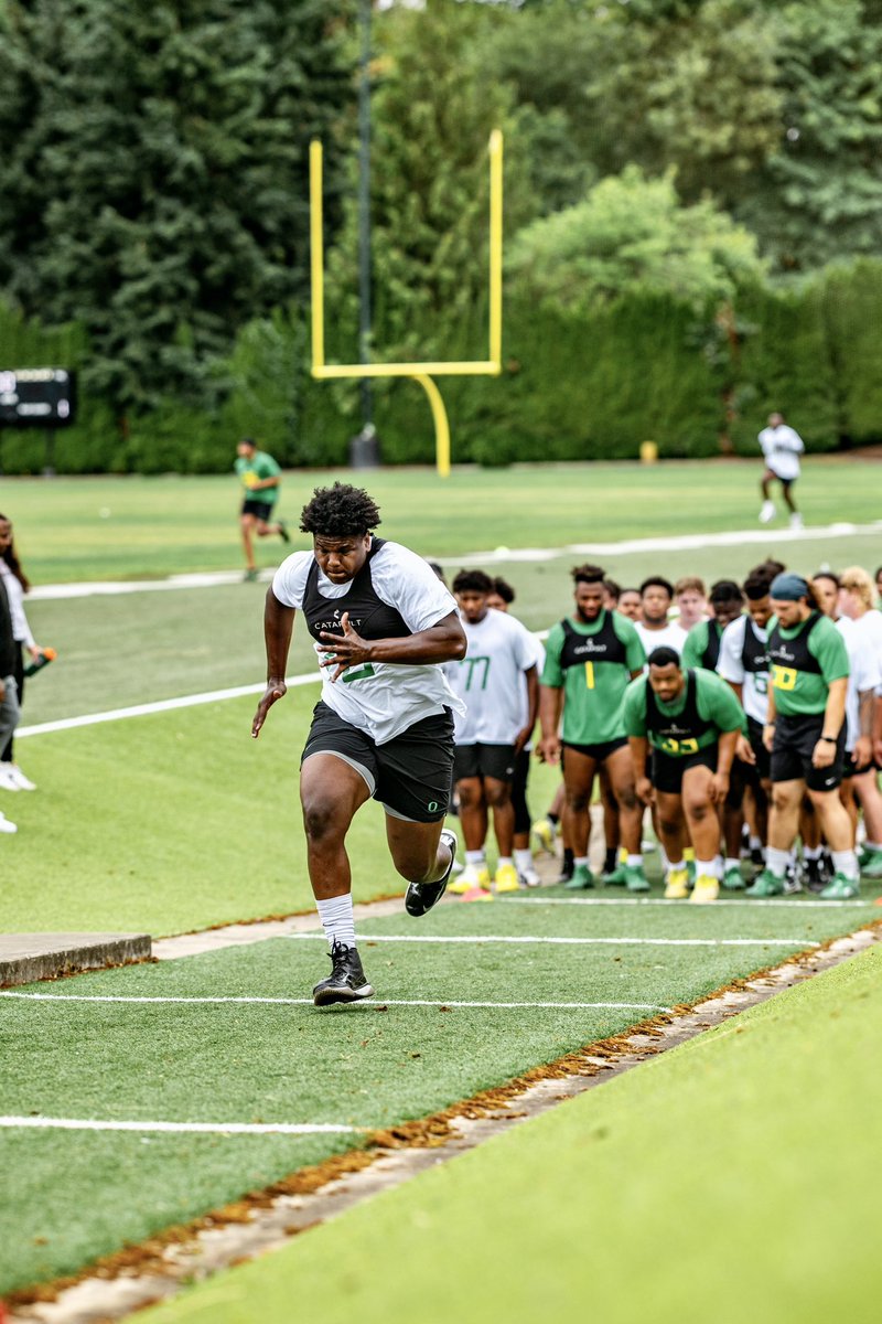 oregonfootball's tweet photo. Weekend Reps ๐ฆ๐จ
#GoDucks https://t.co/SGm0dGCqHZ