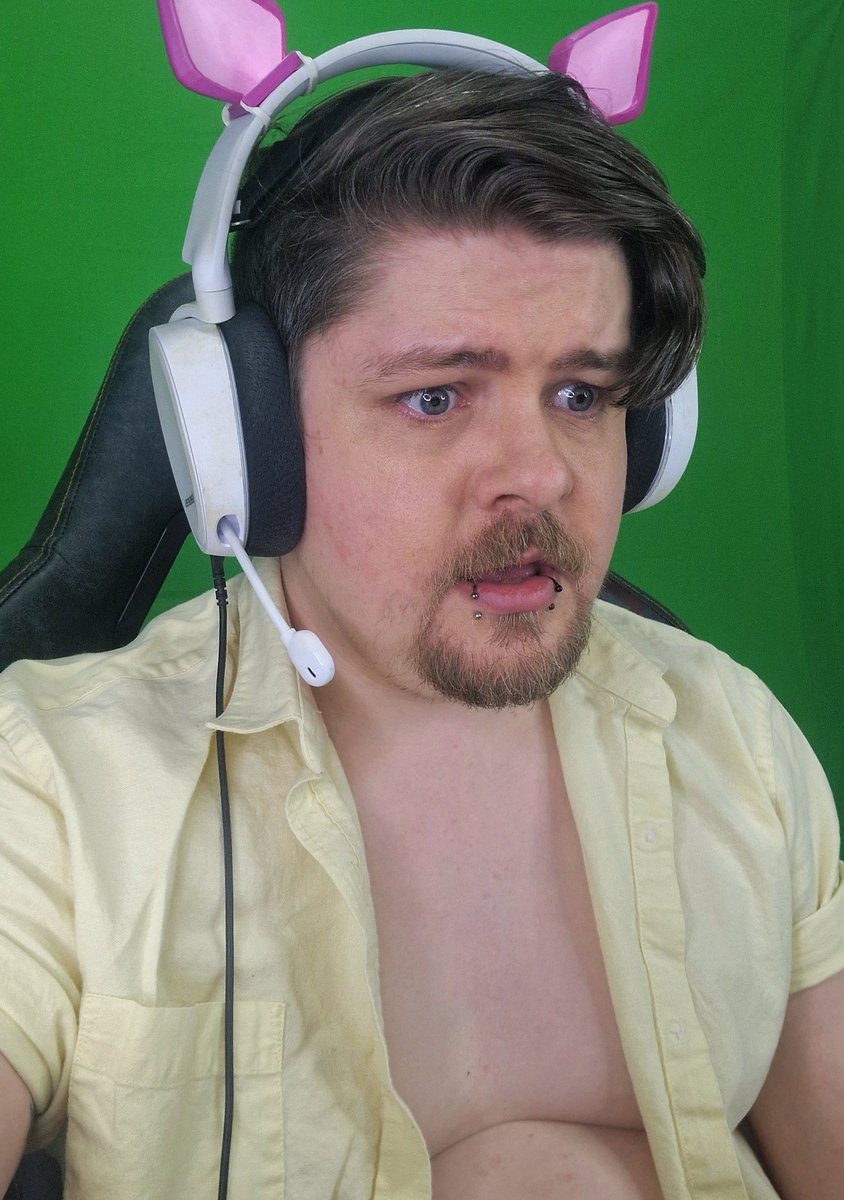 dovah-pig-on-twitter-i-am-sweating-http-twitch-tv-dovah-pig