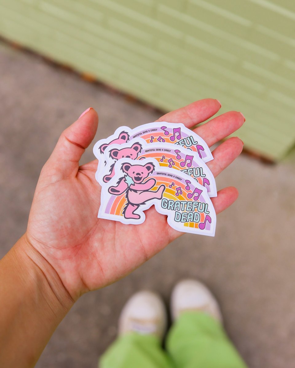 getcasely's tweet image. Who doesnt love a free sticker?! 💕🦋 This iconic sticker is included with every case from our Grateful Dead X Casely | Second Set⚡ Link in bio🎶
