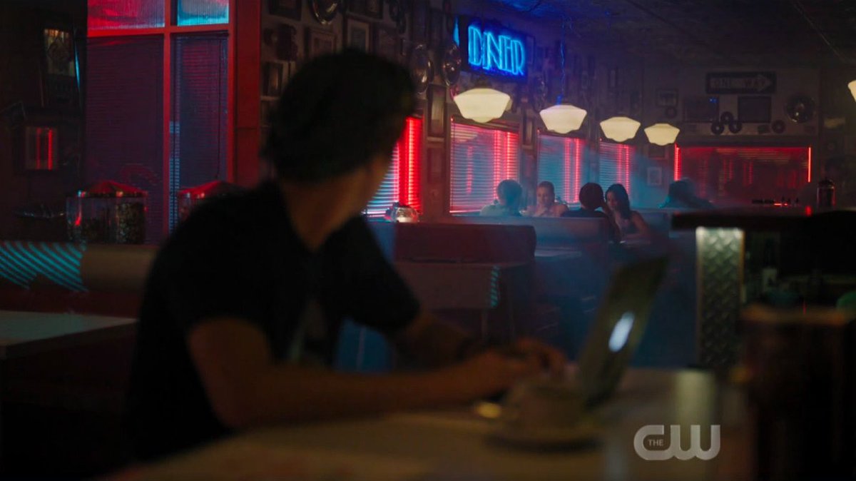 oh the good old days #riverdale #nowleavingriverdale