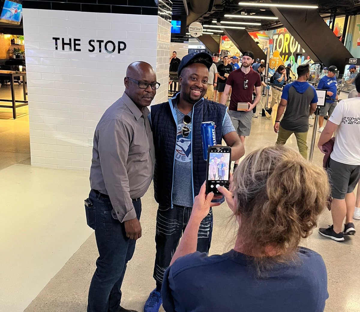 marksaunders_TO's tweet image. Had a great time at the @BlueJays game today with the team and got to meet some great folks from across Toronto too!