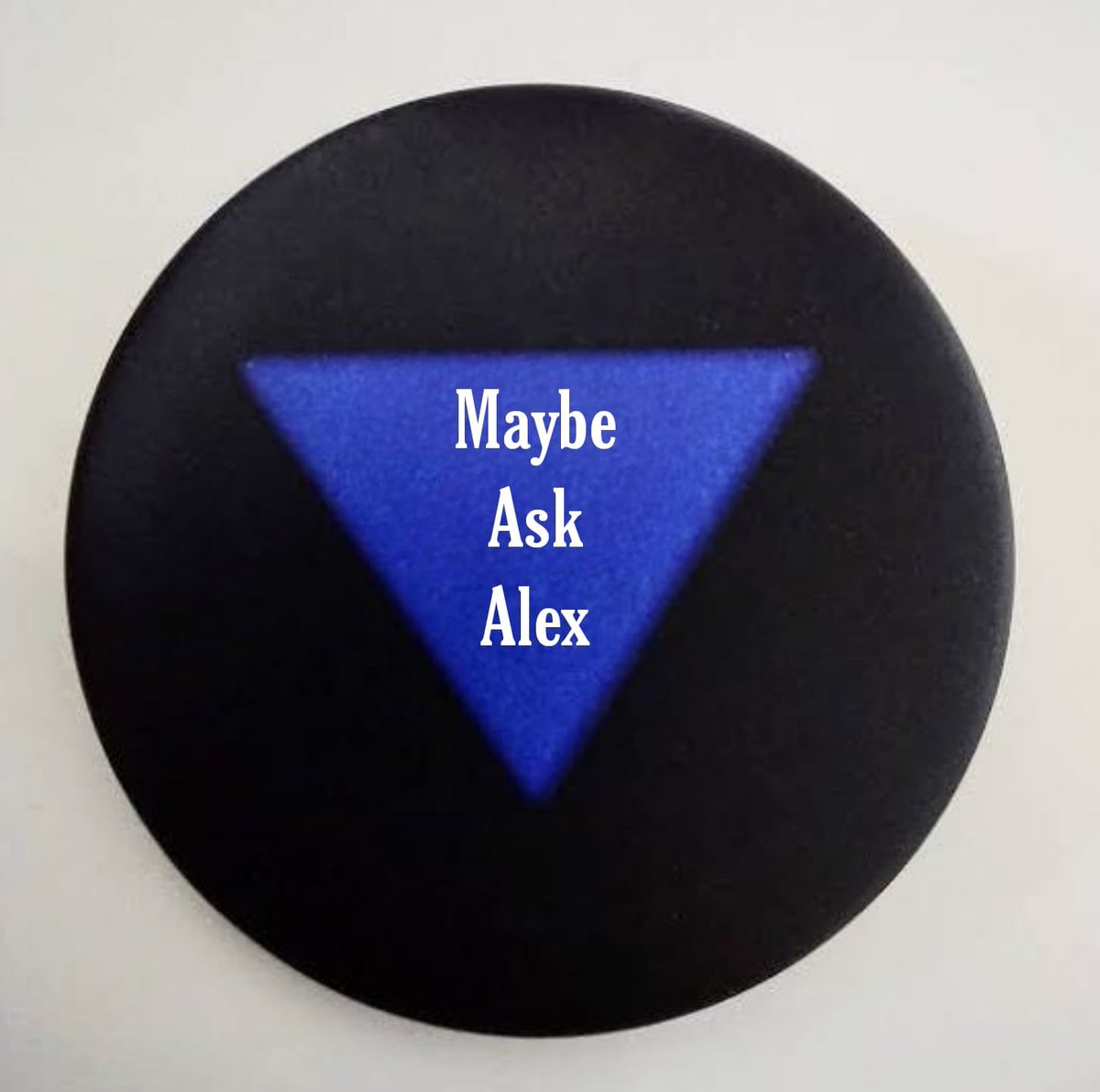 alexc2121_'s tweet photo. Tutankhamun is asking the magic 8 ball if I will get WL and this is the answer it gave. #ElmonX #ElmonXtut https://t.co/2R6iNYbIAD