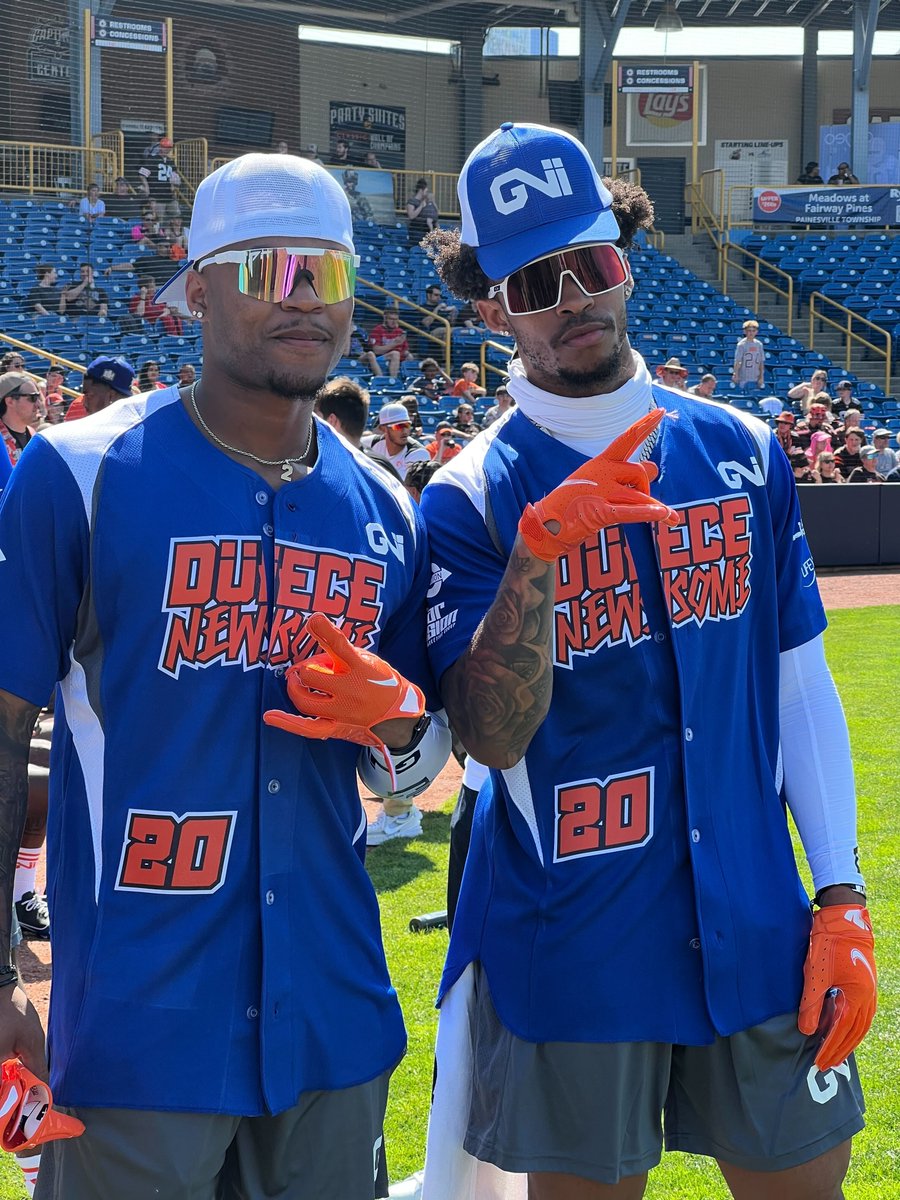 you knew <a href="/_cam4president/">Cam</a> was going to be here 🙌

<a href="/gnewsii/">Greg Newsome II</a> | @gn20softball