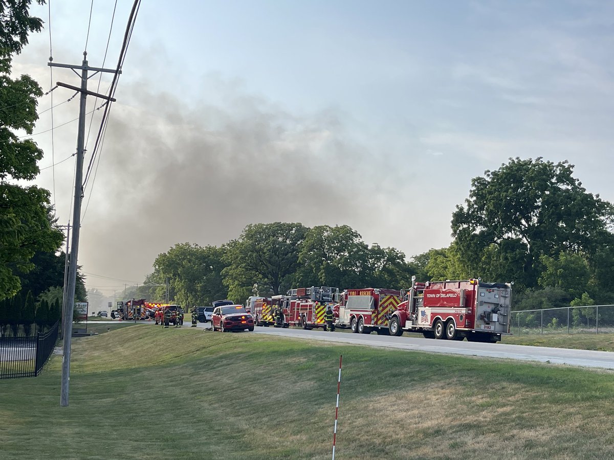 VDCphotoNEWS's tweet photo. Pewaukee fire https://t.co/gAscvWEbT6