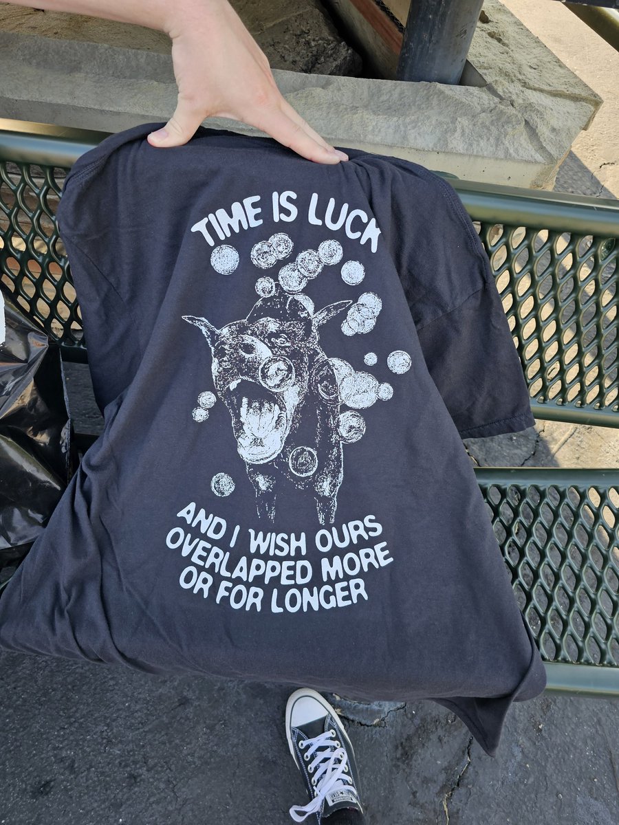 korina's tweet photo. @fobtourarchive #FOBBonnerSprings here is the back of the bonner springs shirt. They only had like 6 clandestine shirts brought to the upper merch area. https://t.co/Uwhp4n6g0X