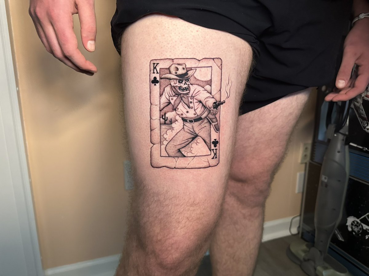 GilPiece's tweet photo. my artist put his whole tattussy into this one https://t.co/VIvGoOvKJV