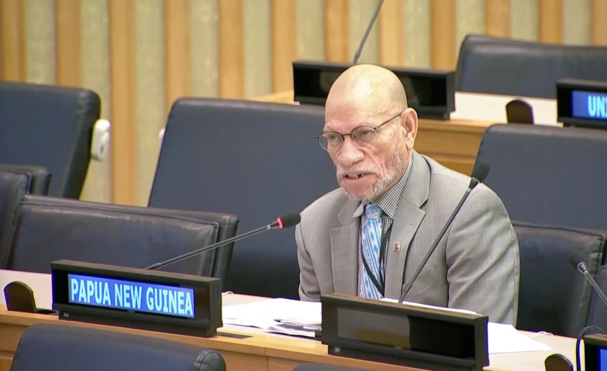 Unfinished business of #NewCaledonia's #decolonisation at the @UN #C24 committee, #PNG's @FSarufa (with #Fiji) co-sponsoring resolution on next steps post Noumea Accord.

VIDEO (23/6/23) : media.un.org/en/asset/k13/k…

#NouvelleCaledonie
#Pacific
#France