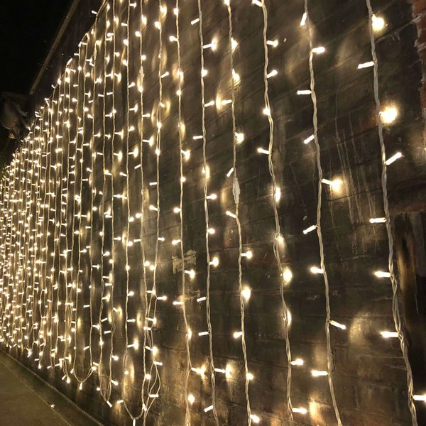 I just received Magictec 300 LED Curtain String Light, 8 Lighting Modes Fairy Twinkle String Lights Wedding Party Home Garden Bedroom Outdoor Indoor Wall Decorations, Warm White from Thamerino via Throne. Thank you! throne.com/meowtalie #Wishlist #Throne