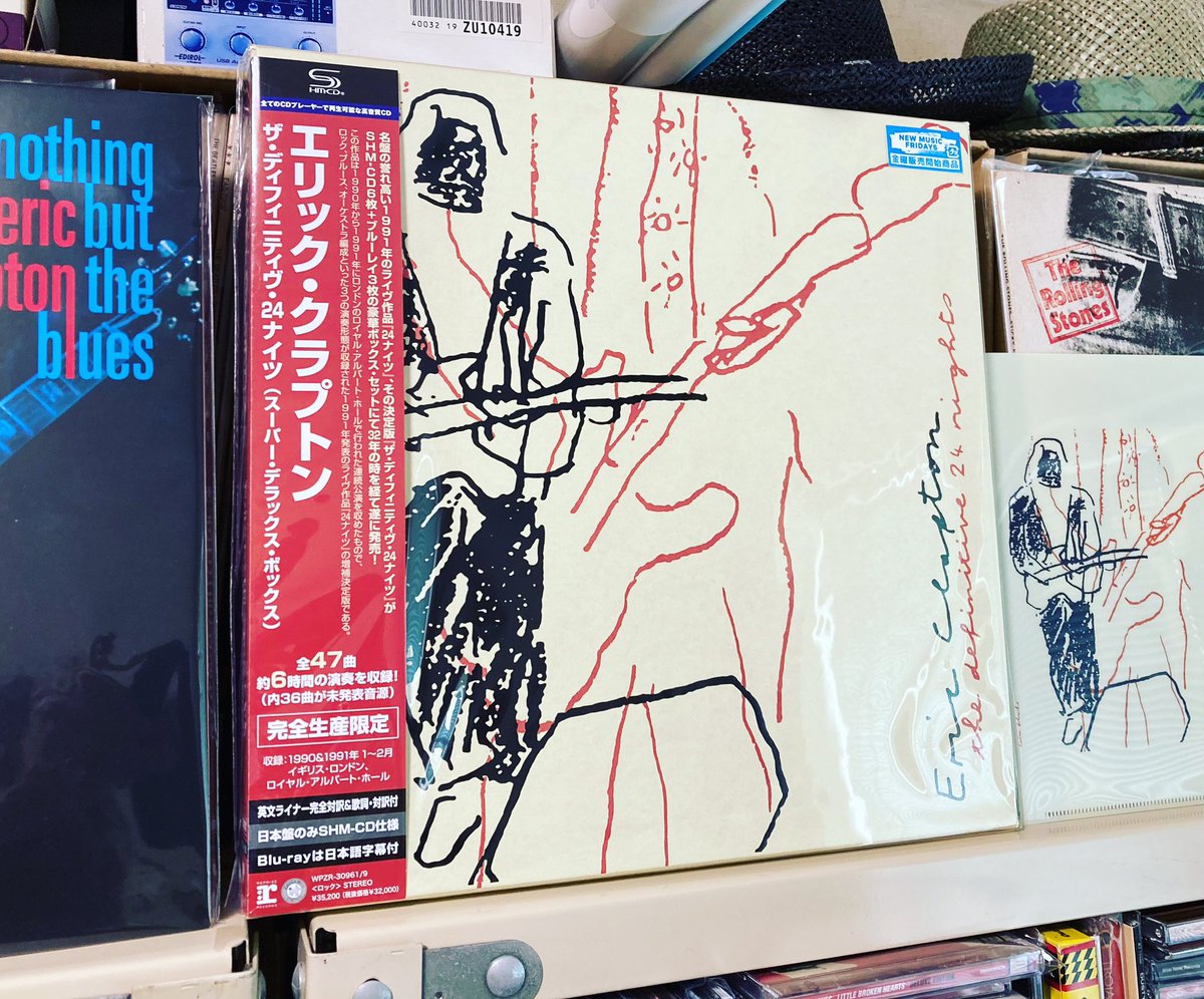 tomori_38's tweet photo. Eric Clapton / The Definitive 24 Nights (6CD+3Blu-ray) #ericclapton #24nights #orchestranight #keytothehighway #pretending #runningonfaith https://t.co/Fd4HhpU9Xa
