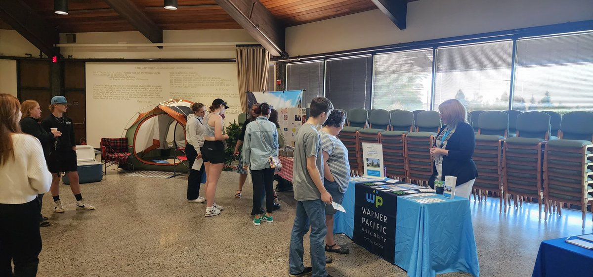 WarnerPacificU's tweet photo. Thank you to everyone who joined us at Admitted Student Day! We hope you enjoyed getting your passport to your future. We can’t wait to welcome you back to campus this fall! 🩵

Tag us in your photos using the hashtag #thatknightlife⚔️ 

#warnerpacificu #wpu #futureknights2023 https://t.co/rL8enOwNE3