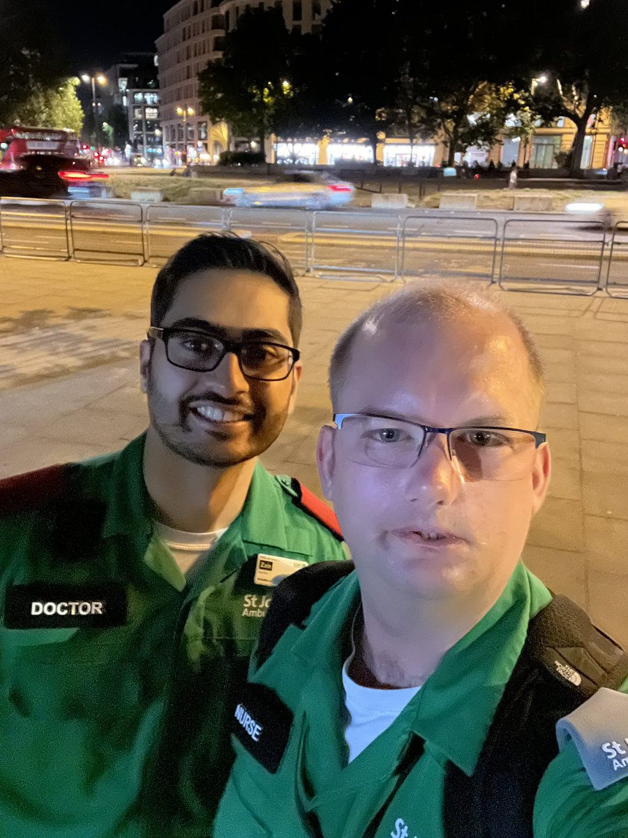 End of a long day <a href="/BSTHydePark/">BST Hyde Park</a> working with <a href="/SJALondonRegion/">St John Ambulance - Greater London</a> <a href="/Z_Osmani/">Zain Osmani</a> #Pink #volunteer #nurse #doctor