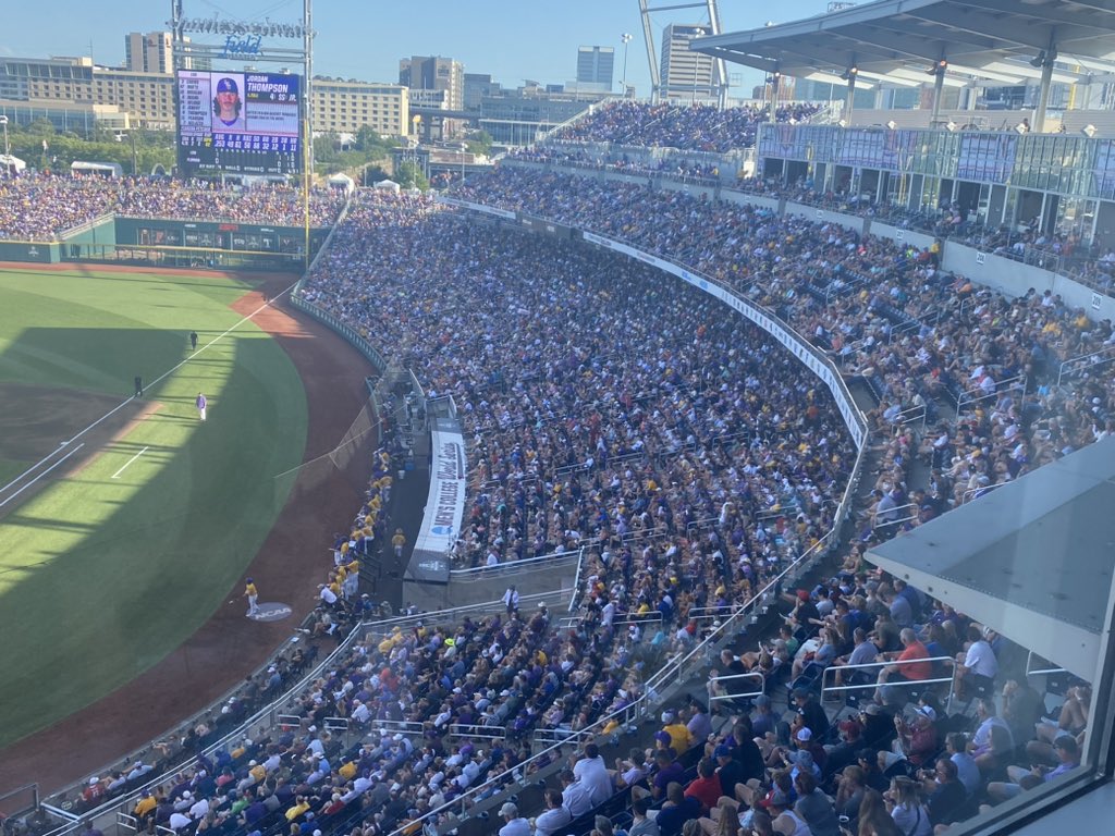 JacquesDoucet's tweet photo. Is the crowd 70-80% @LSUbaseball fans? #LSU https://t.co/1TI31rTDEv