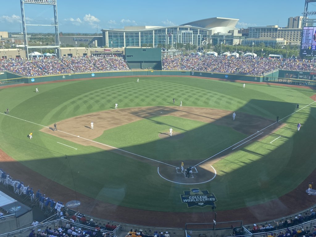 JacquesDoucet's tweet photo. Is the crowd 70-80% @LSUbaseball fans? #LSU https://t.co/1TI31rTDEv