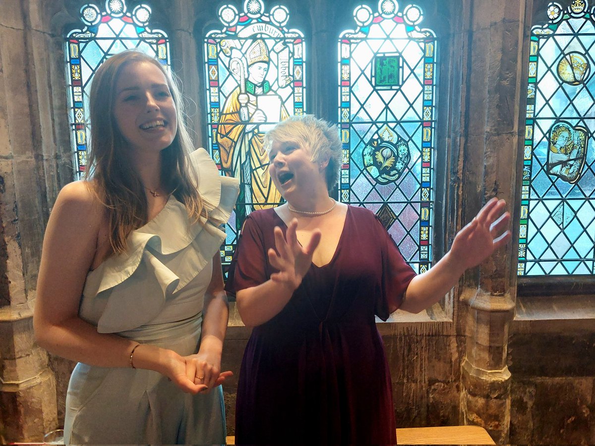 RoyalPhilSoc's tweet photo. A vibrant new choral work is born! 'A Memory of the Ocean' by @G_E_Mason (left), ardently performed by RPS Award-winning @BristolChoral and their superb conductor @HilaryJCampbell (right) at Bristol Cathedral. Thank you @VWFndn for helping us set this radiant new gem afloat. https://t.co/kVLHrAmjBz