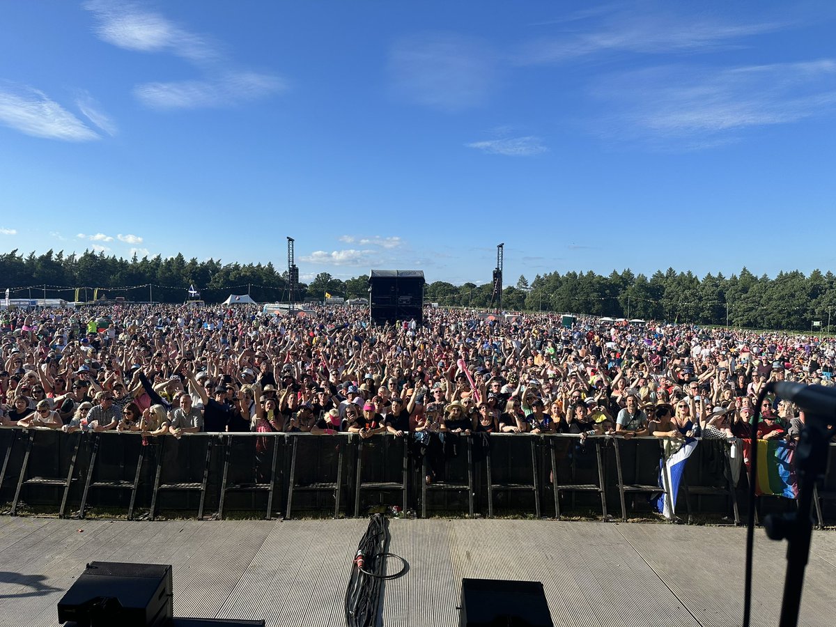 TheFarm_'s tweet photo. Thank you Edinburgh #LetsRockScotland https://t.co/x9J4c00onW