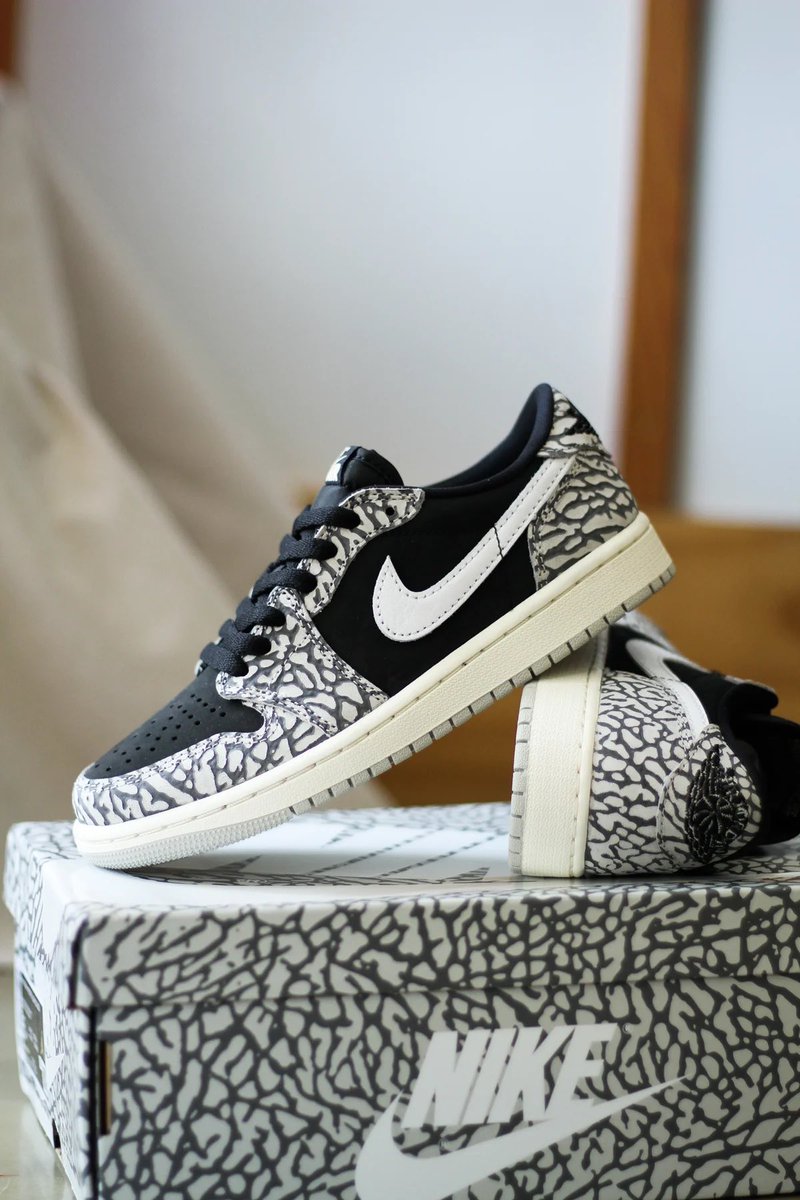 snkr_twitr's tweet photo. AD: https://t.co/QQANWLyjnL https://t.co/Le5ypPA79y