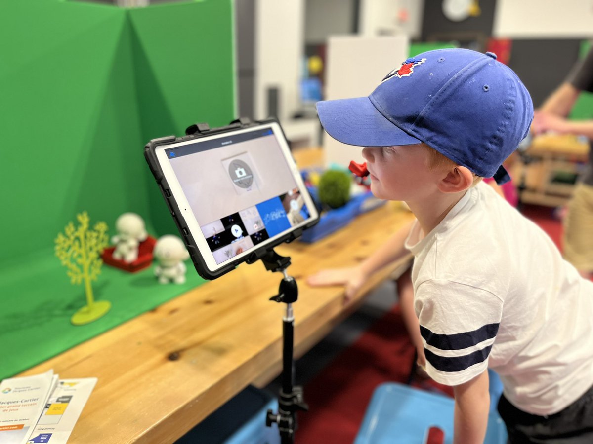 Incredible exploration at the @mcqorg in their MLab Creaform using digital tools such as their stop motion animation tools to create stories. Inspiring young learners to be creative with technology! Kids had an amazing time.
