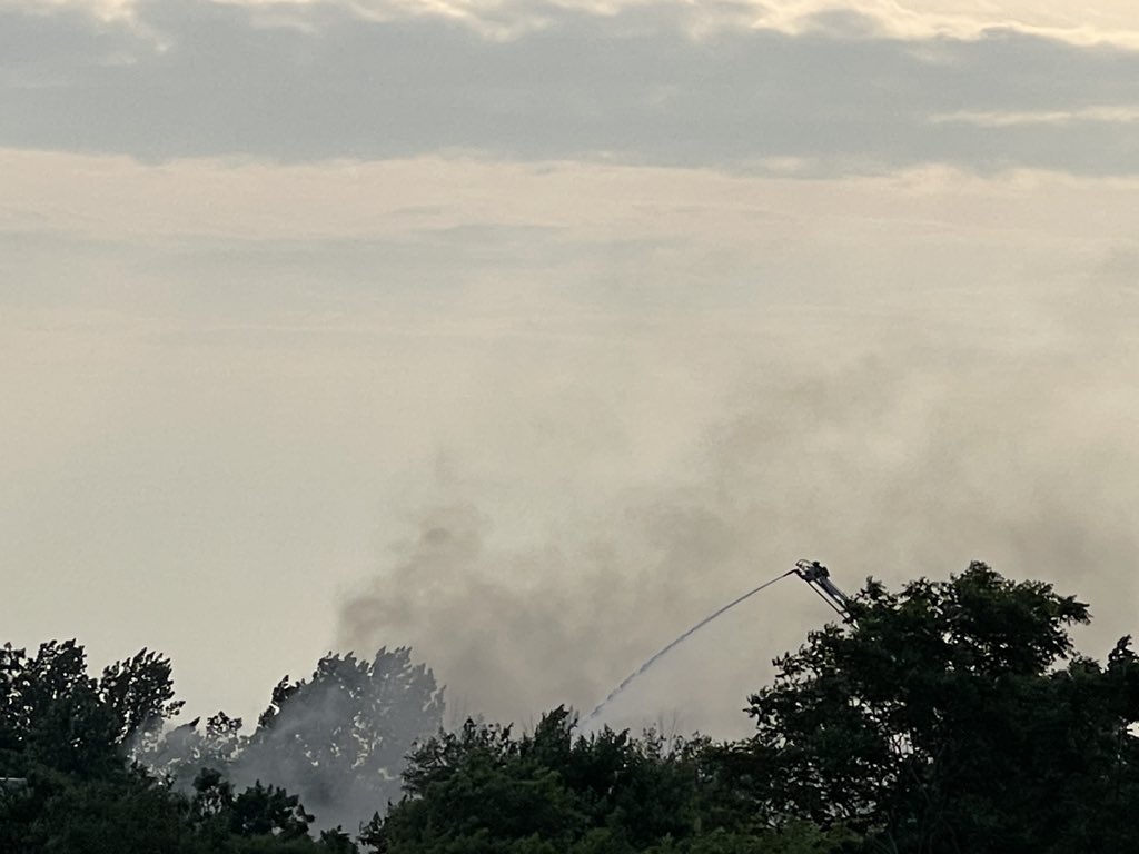 VDCphotoNEWS's tweet photo. Pewaukee fire 6/24/23 https://t.co/e1Mkxrd6aq