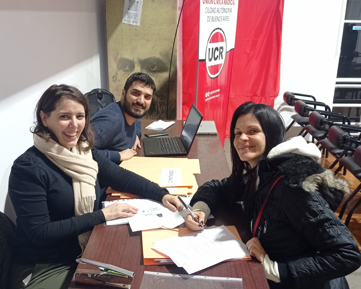 SaaiedLeila's tweet photo. Firmando mi precandidatura para integrar la Junta Comunal,de la Comuna 2 @hernan_najenson @UCRCapital @ateneorecoleta @GugaLusto @radicalesxarg https://t.co/eP71IuXAfE