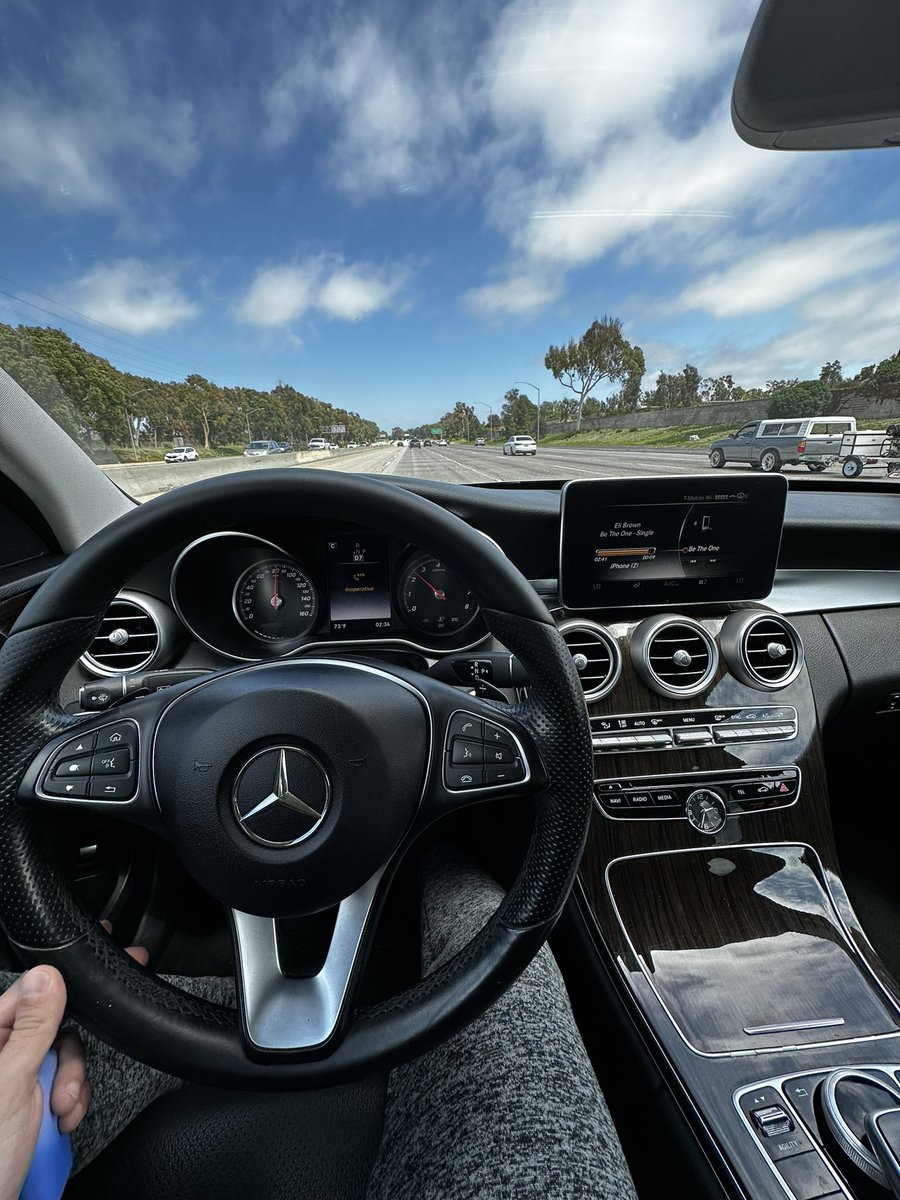 frankieboi tweet media