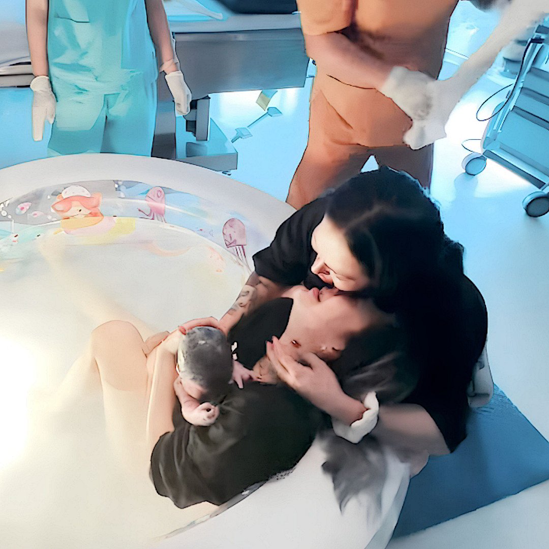 nyxfowler's tweet photo. Welcome to the world baby yabi, Also seeing toni being a mother to papi is so touching  🥺

@tonifowlerpo @papigalangpo
📌https://t.co/LI4mSCOn0X
📌https://t.co/LI4mSCOn0X https://t.co/w2617R8I1a