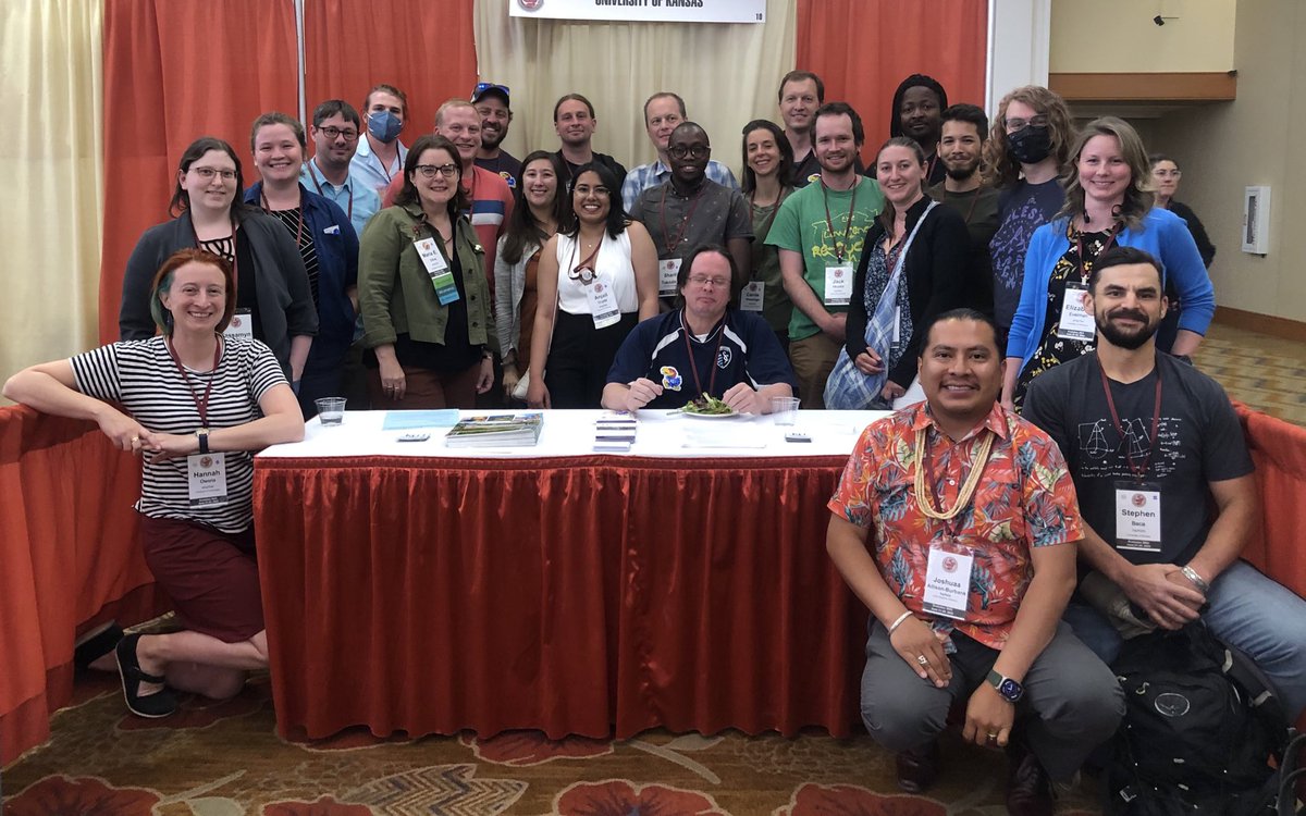 The University of Kansas past and present is here at #Evolution2023 in force! <a href="/GenomicsKU/">KU Center for Genomics</a> <a href="/KUBiodiversity/">KU biodiversity</a> <a href="/KU_EEB/">KU Ecology & Evolutionary Biology</a>