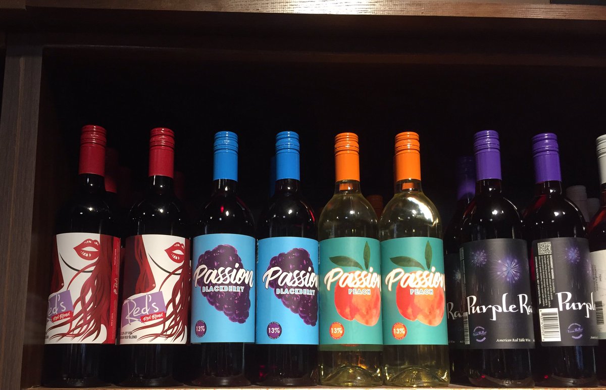 The top shelf life at Strongsville Ohio @MarketDistrict has excellent @luvabellawines to kick off your summer. Try a chilled Purple Rain! #ohiowine