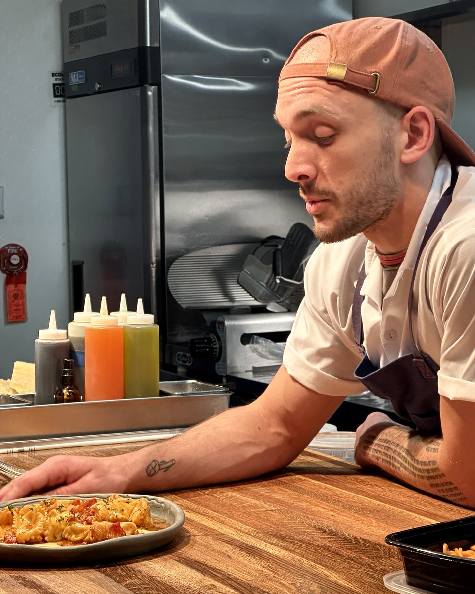 LvEsthers's tweet photo. Chef Dylan introducing our new bacon and lobster agnolotti
If you’re joining us this weekend, try it and let us know what you think!
#lobster #newmenu #pasta #summertime #estherskitchen #lasvegas #artsdistrict #lvlocals #bestoflasvegas #italian https://t.co/oV9D7Rqz0Y