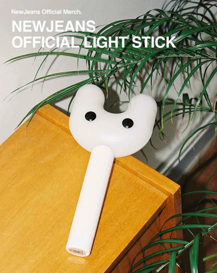 Order #NewJeans Official Lightstick: #BinkyBong FAST DELIVERY! 

What's your favorite #NewJeans song? #DITTO #OMG

shop.allkpop.com/products/newje…