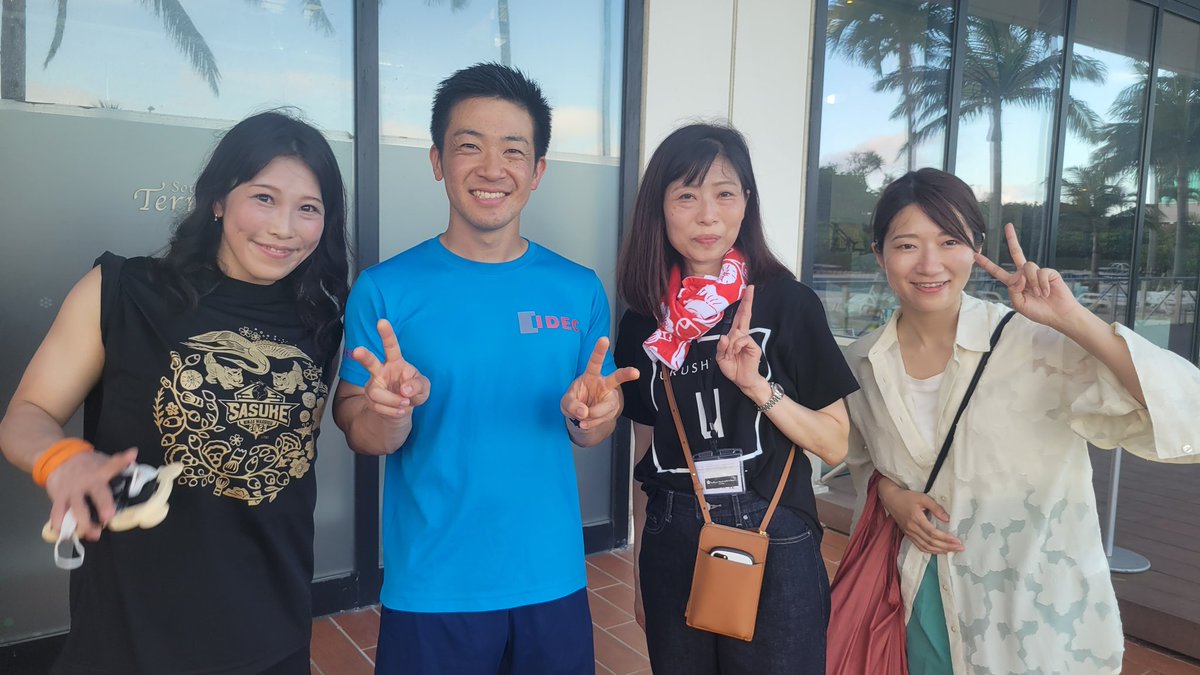 sasuke_tbs's tweet photo. #SASUKEツアー 3日目🌺
朝6時30分～SASUKEレジェンドと早朝ランニング(散歩)🏃‍♂️🏃‍♀️

走ってる時だけ虹がかかるという
エモすぎるシチュエーション🌈

ファンの方たちとたくさんふれあえてSASUKEYouTubeの激励もいただけてSASUKEツアー最高です😌👐👐

#SASUKE2023 https://t.co/xhtFLx61hE