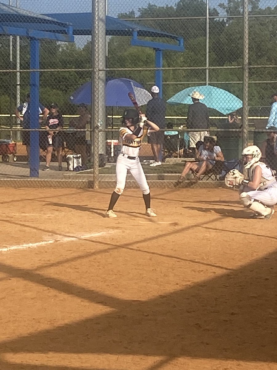 softball_il's tweet photo. 16u KH finish tough Chattanooga tourney 4-2 with entire lineup contributing. 

@annie_wolff8 5IP 2ER 4H 2K 2BB
@epiggott437 2-2 3RBI 2SB D
@VanessaBuske 2-2 2R
@AbbyHironimus11 2-3 SB 2R
@KarinaBenes 1-2 D BB
@Katiesmith2025 1-2 T RBI R
@HollyGarrelts 1-2 BB https://t.co/oe9BA65gDE