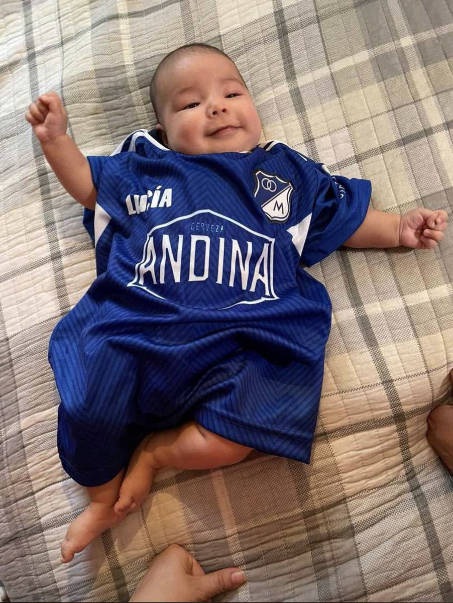 santich_14's tweet photo. Merecida Copa! @MillosFCoficial https://t.co/UK3wlCfbjE