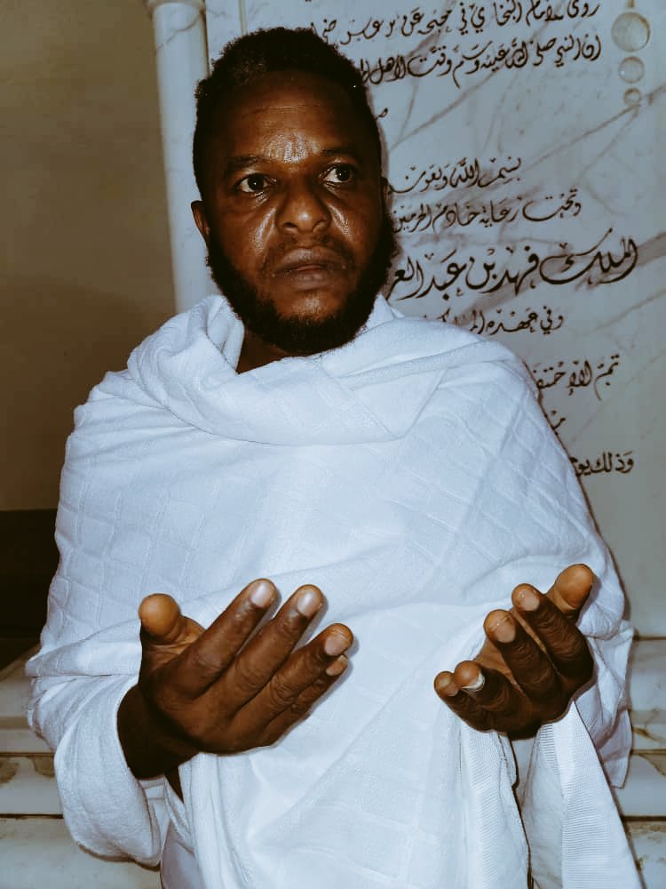 WahidSaka's tweet photo. Labaeka allahumo Labaeka, Labaeka la sherika Laka labaeka, Ina lihamda,wa neemata,laka walimulik , lasherika lak

#Hajj2023 
# https://t.co/v1msZ7Fh27