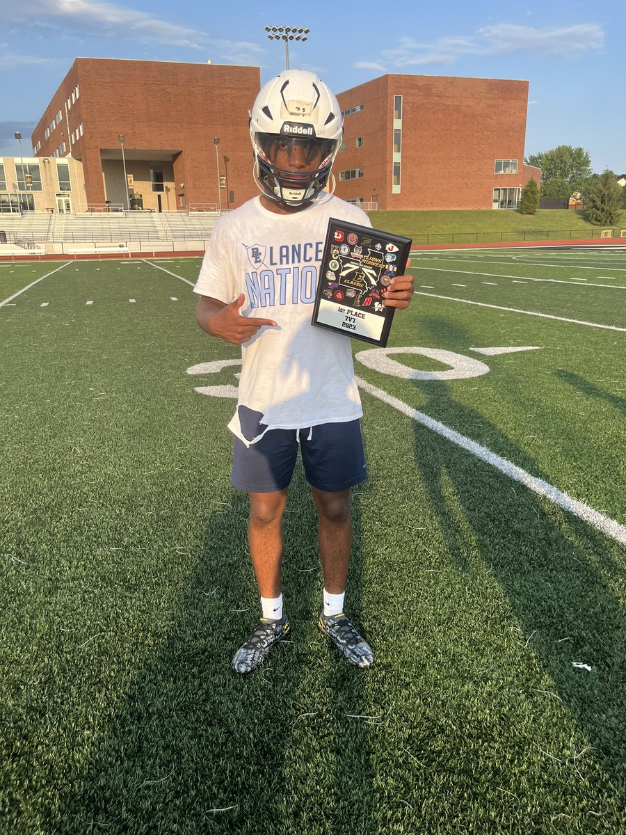 blessed to see 17 today and also win the Fort Zumwalt 7v7 tournament earning 1st place @BELancerFB @_CoachHarrison