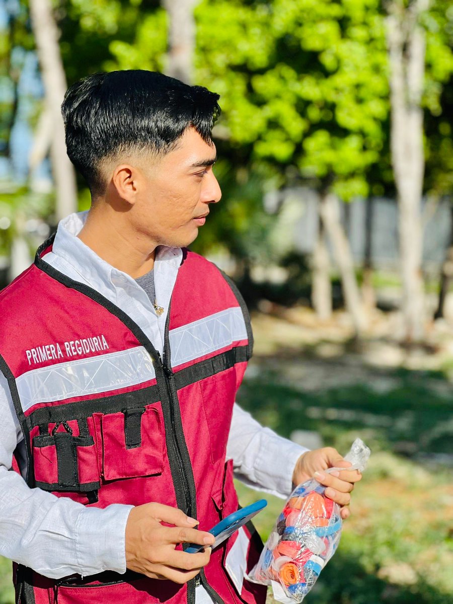 Somos nosotros los generadores de transformar el mundo 🌍 y con crear acciones y energía positivas en nuestro entorno estamos transformando desde la mente . #DavidTahBalam 
#Bienestar #SaludPublica y Asistencia Social .