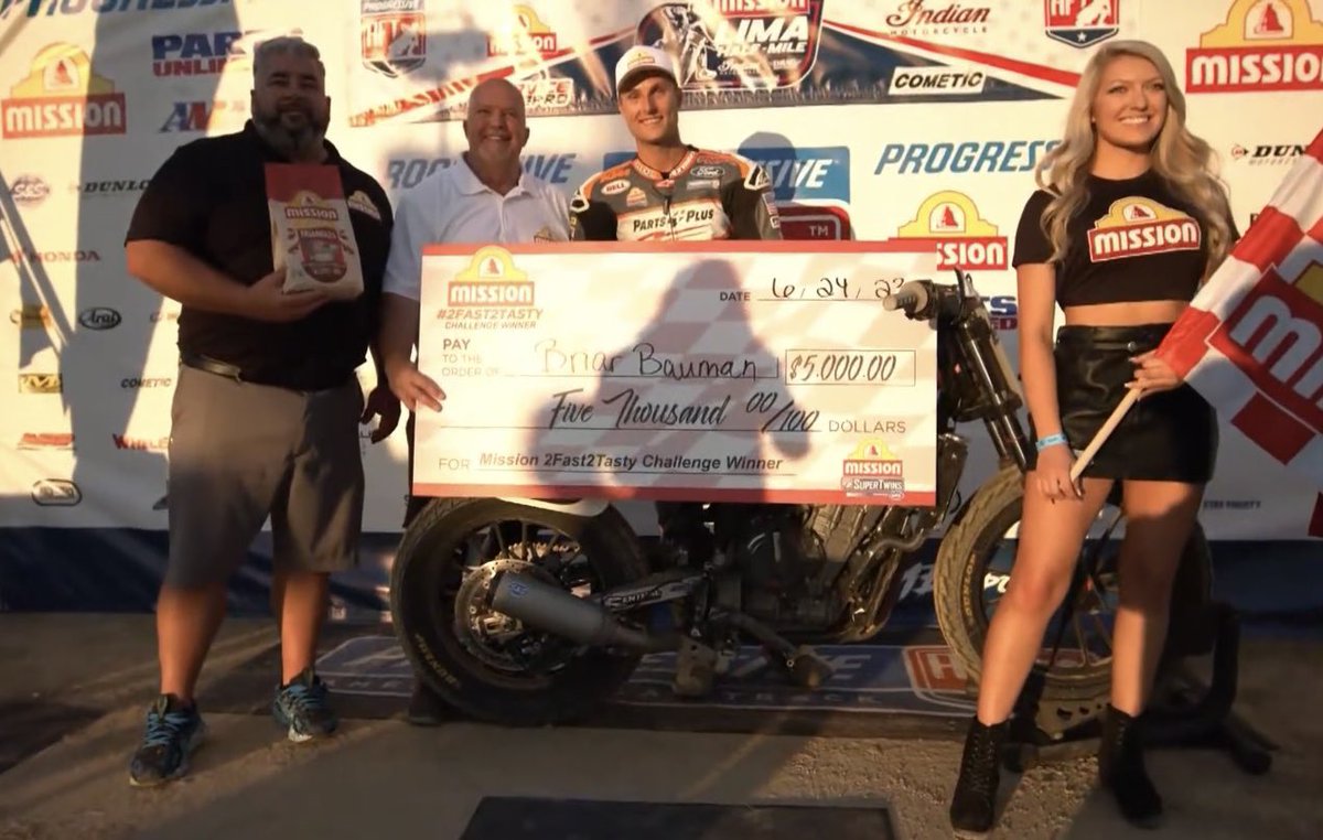RickWareRacing's tweet image. Winning the @missionfoodsus #2fast2tasty challenge for $5,000 tonight was @briarbauman. Way to go Briar. @partsplus @biohaven @jacob.companies 
#motorcycle #flattrackracing