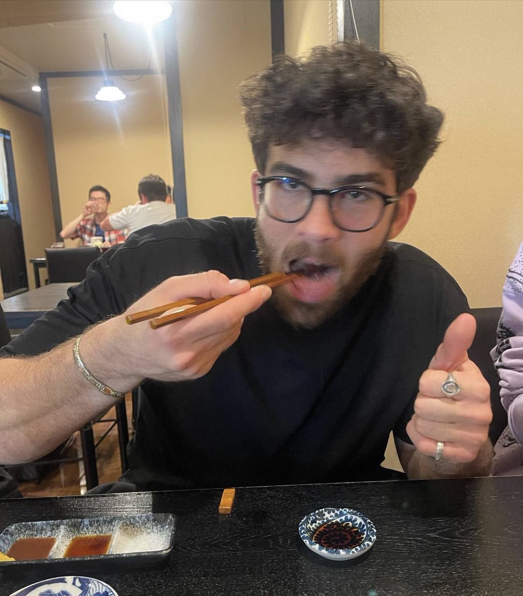 HasanAbi Updates on Twitter: "2/2"