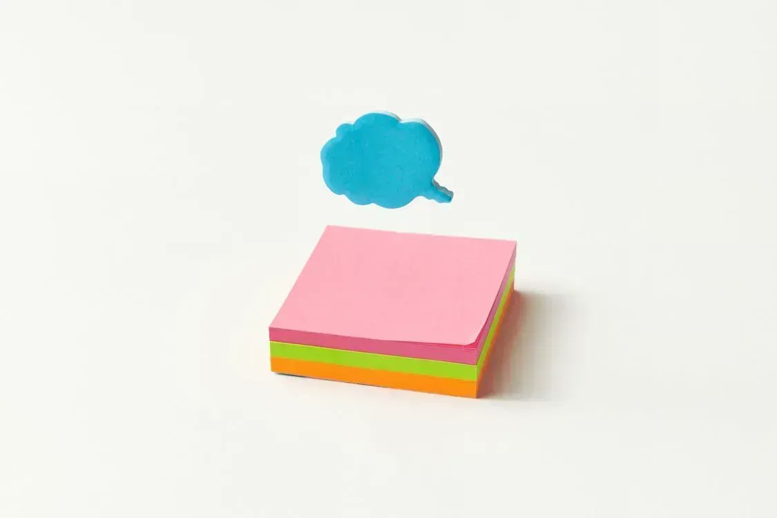 DTNEtiquette's tweet photo. Hmm...my can-do attitude is moving me closer to my goals, and post-its to remind me help soooo much too! Gotta stay focused! ~ #DTN #attitudeiseverything #stayingfocused #notstopping #feelingpumped https://t.co/GhJNb8s35A