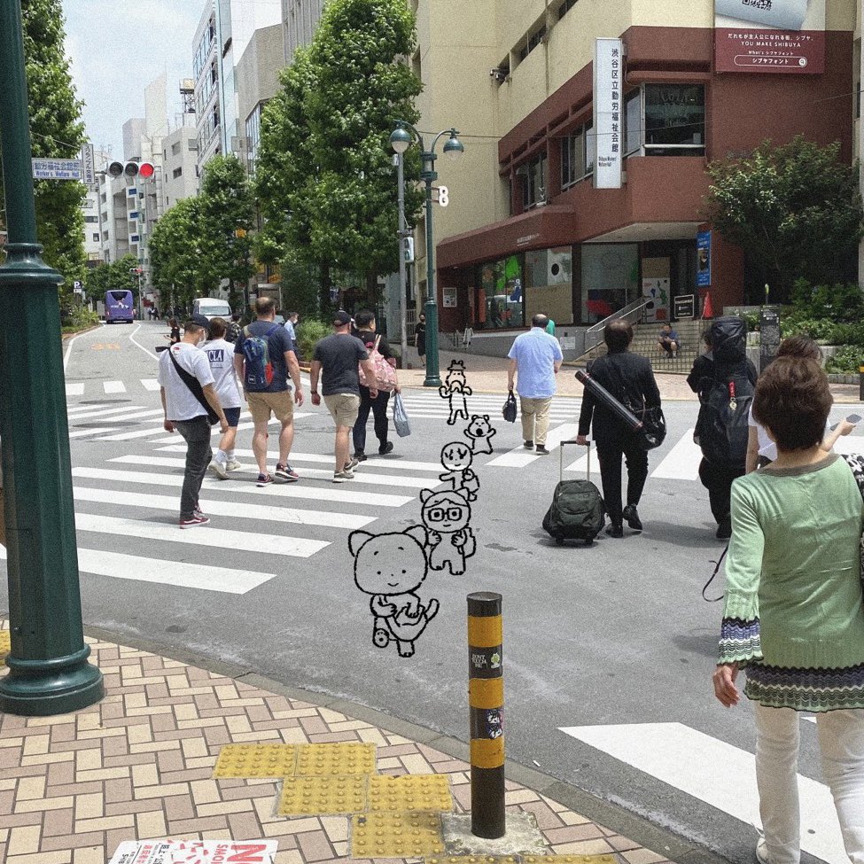 TGdwf's tweet image. 渋谷でこまどり最終日。ひとコマひとコマがんばるぞ。
#こまねこ　#こまねこ公開撮影展　#ほぼ日曜日