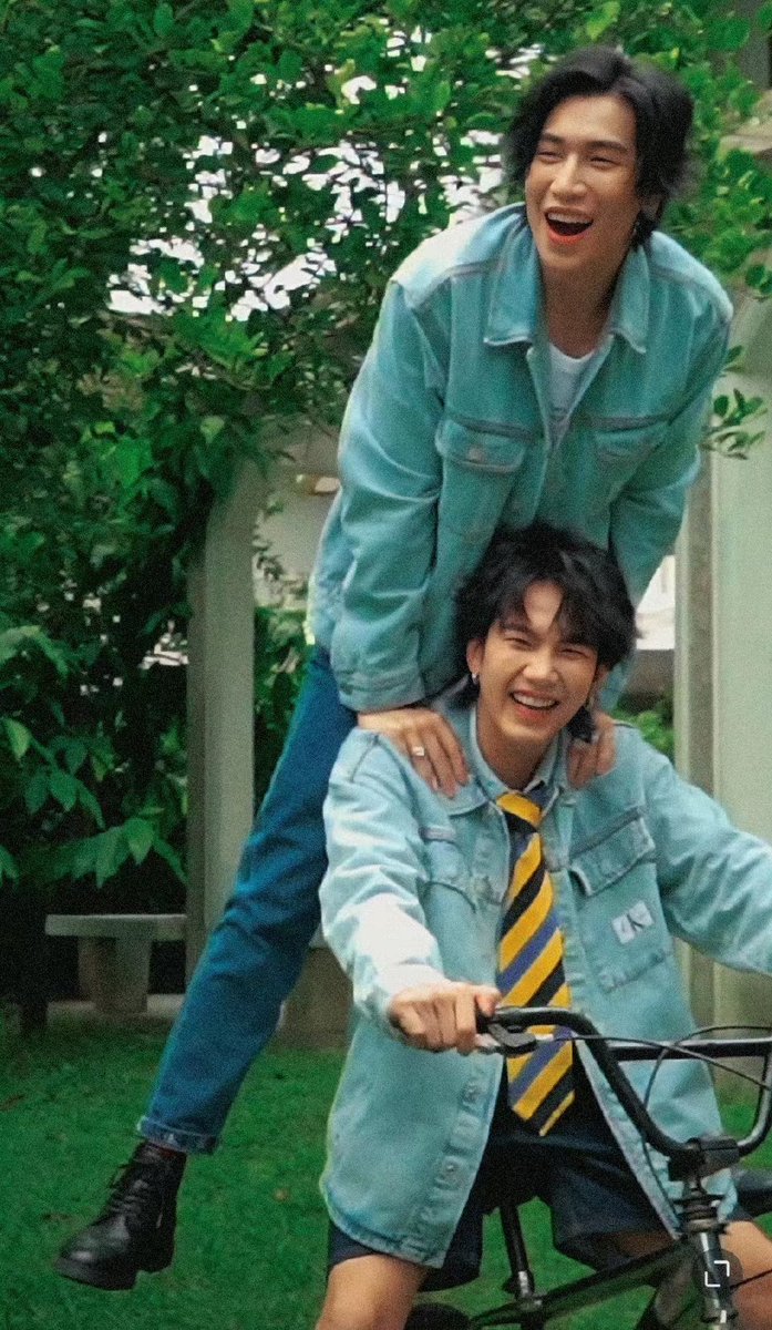 Good morning, ✨have a nice Sunday~<a href="/biblesumett/">Bsumettikul</a> <a href="/JakeB4rever/">BIU.</a>