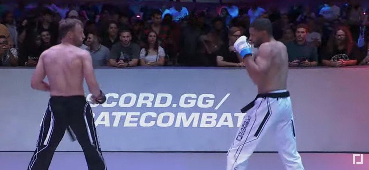 ThatTopNote10's tweet image. Watching @Boogerbeard1 size up potential future opponents at @KarateCombat